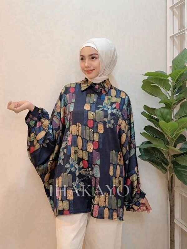 Skylar Baggy Batwing Blouse 2